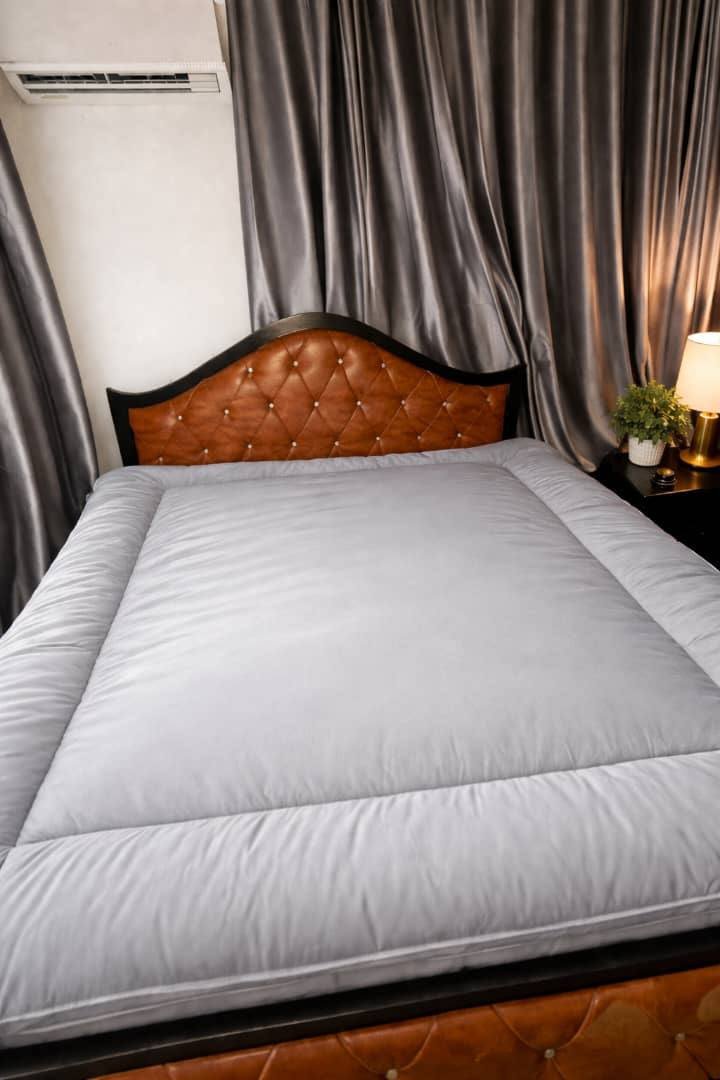 Mattress Topper 6x6